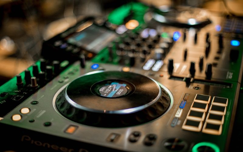 Why Upgrade to Aiode Pro This Black Friday