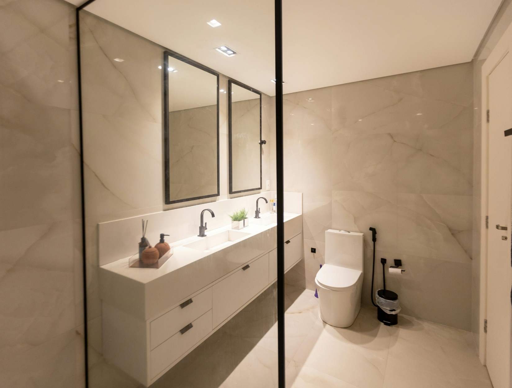 Why choose local cleaning services Atlanta Georgia