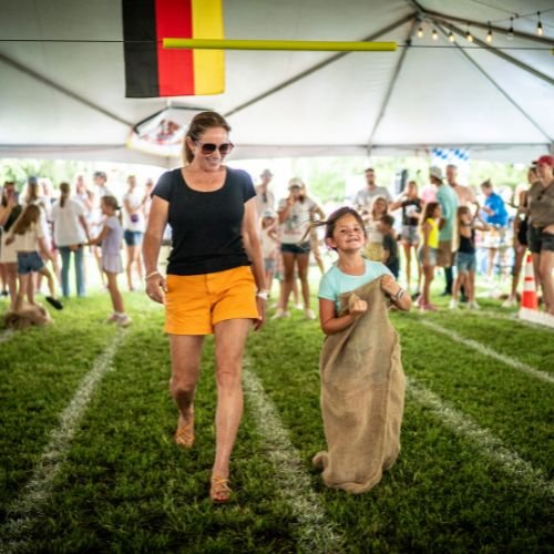 Popular sack race draws a crowd at Boerne's Das Festival of Kendall