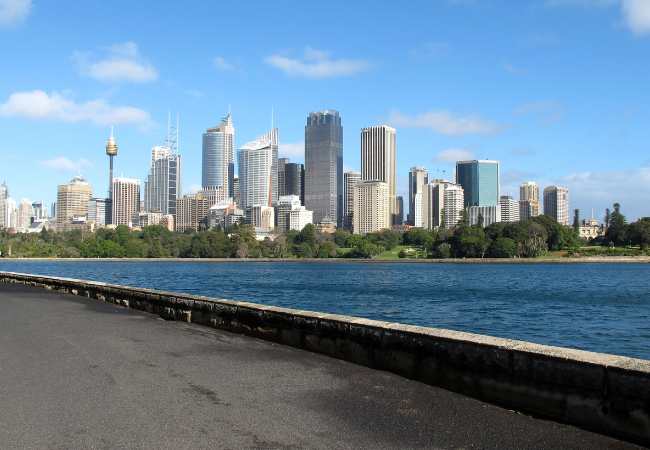 Sydney’s Natural Landscape: A Coastal Basin Shaped by Ancient Rivers and Sandstone