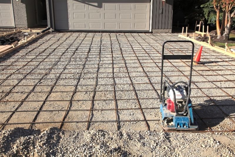 vibrating concrete