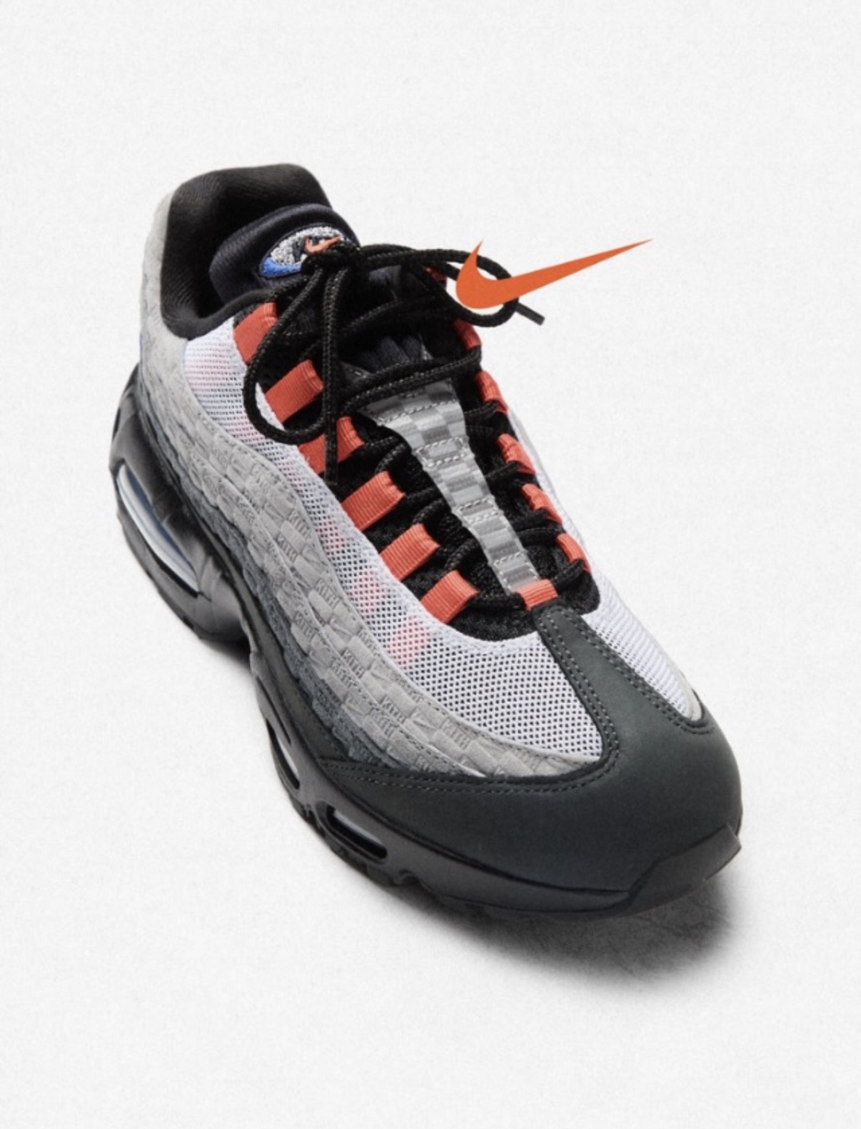 Kith e Nike revelam edição especial do Air Max 95 inspirada no