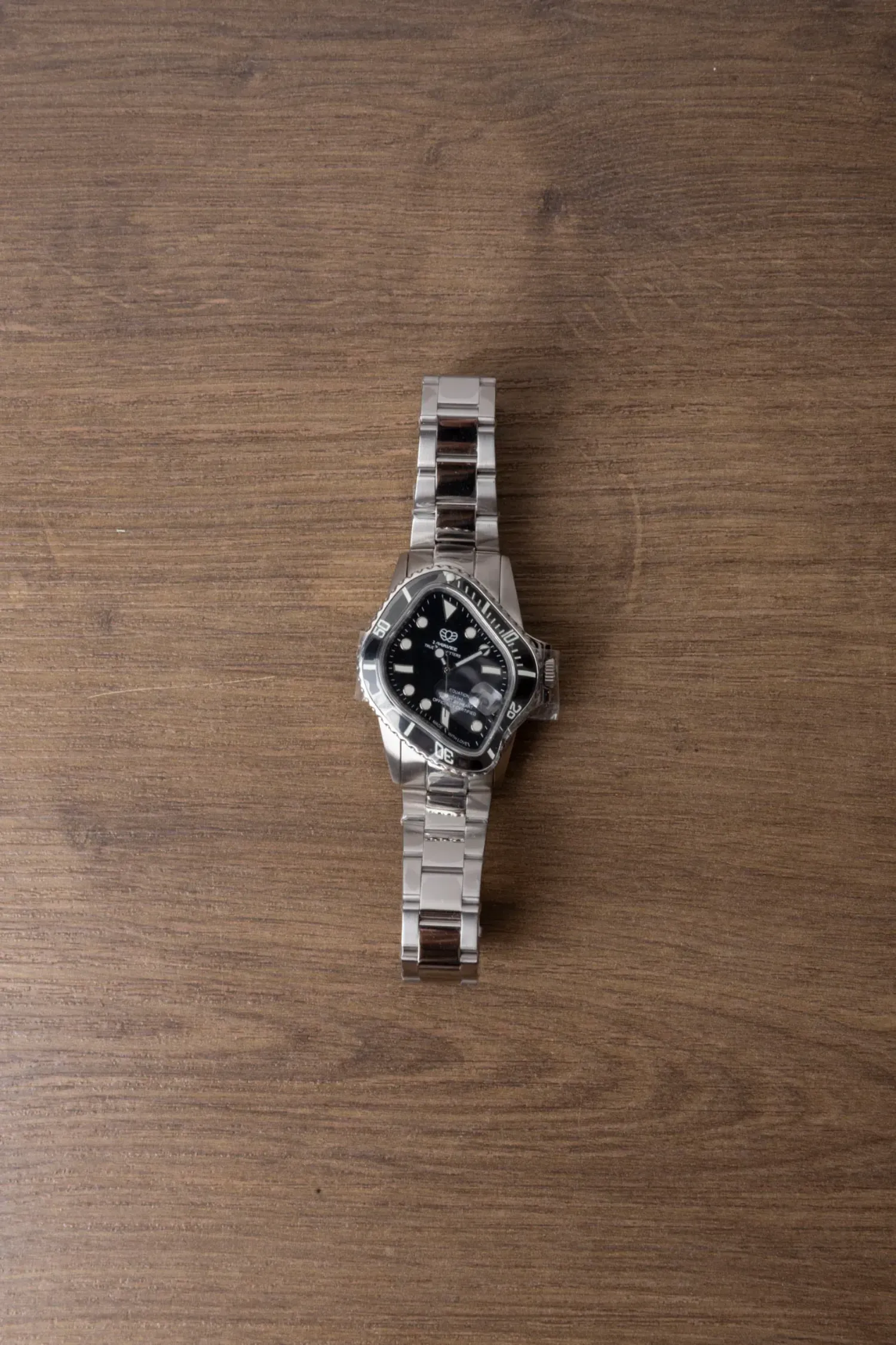 Relógio LAARVEE PEA001 Silver Precision Steel Ceramic Bezel Dial Black