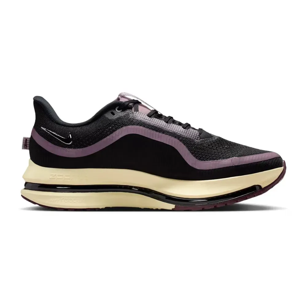 A Ma Maniére x Nike Pegasus Premium SP Black Burgundy Crush foto 3