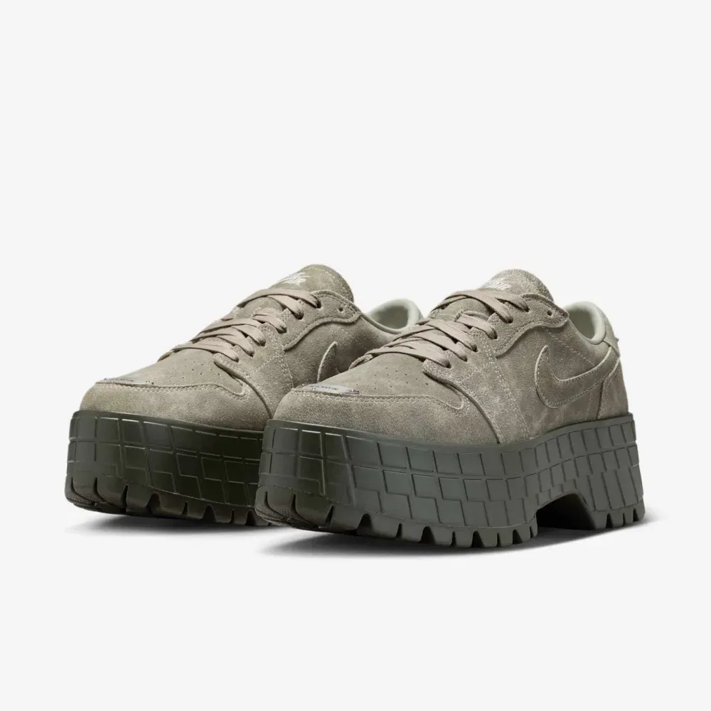 Air Jordan 1 Brooklyn Low Spruce Fog - Droper