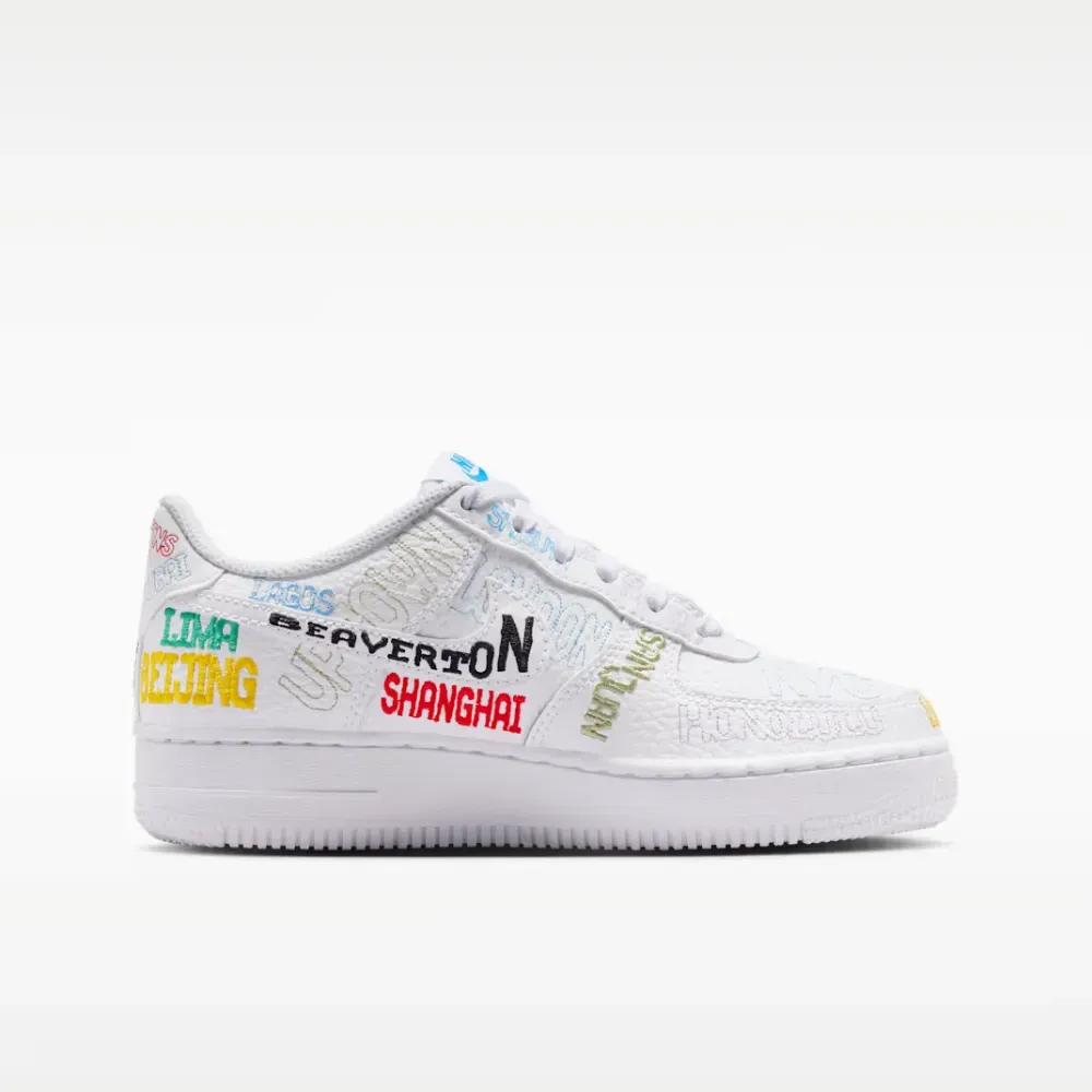 Nike Air Force 1 Low GS World Tour White - Droper