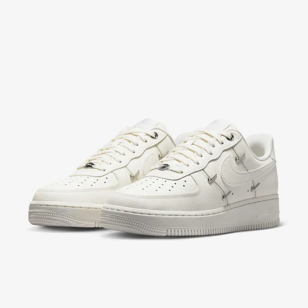 Nike Air Force 1 Low ´07 LV8 White Feminino - Droper