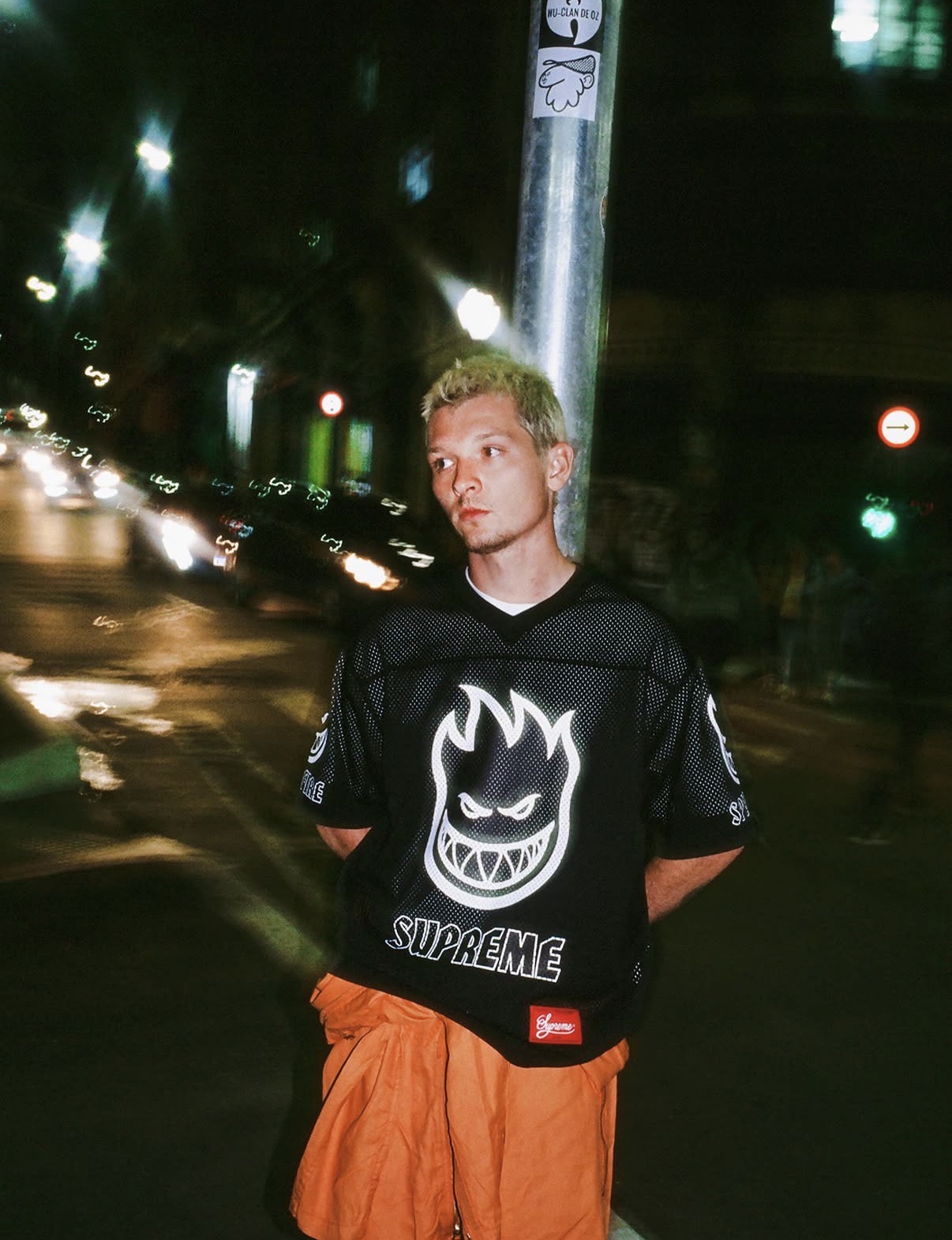Supreme e Spitfire revelam campanha oficial fotografada nas ruas