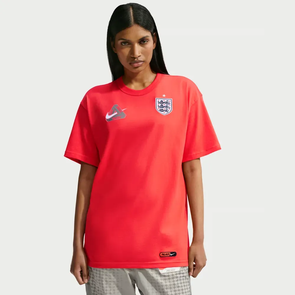 England x Palace x Nike Camiseta LT Crimson - Droper
