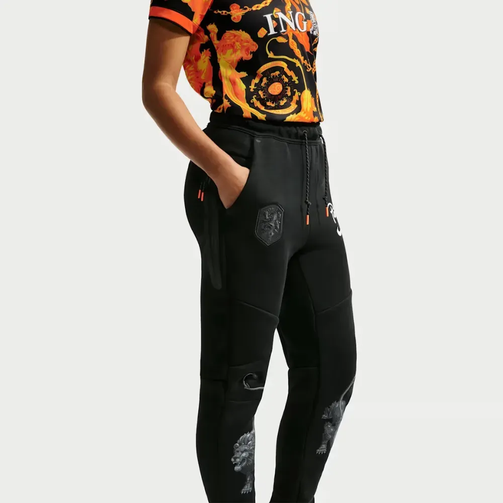 Netherlands x Patta x Nike Calça Tech Fleece Black - Droper