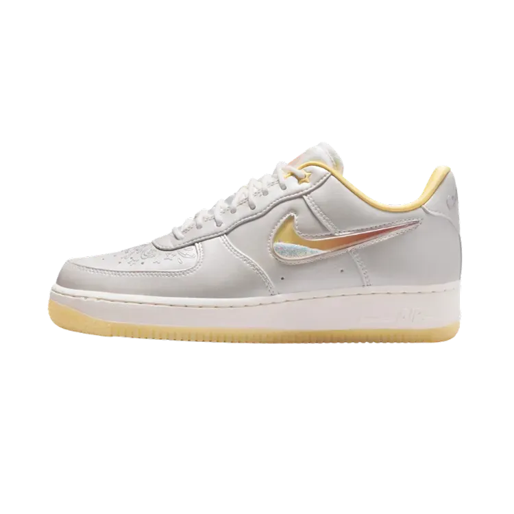Nike Air Force 1 '07 Sail Soft Yellow