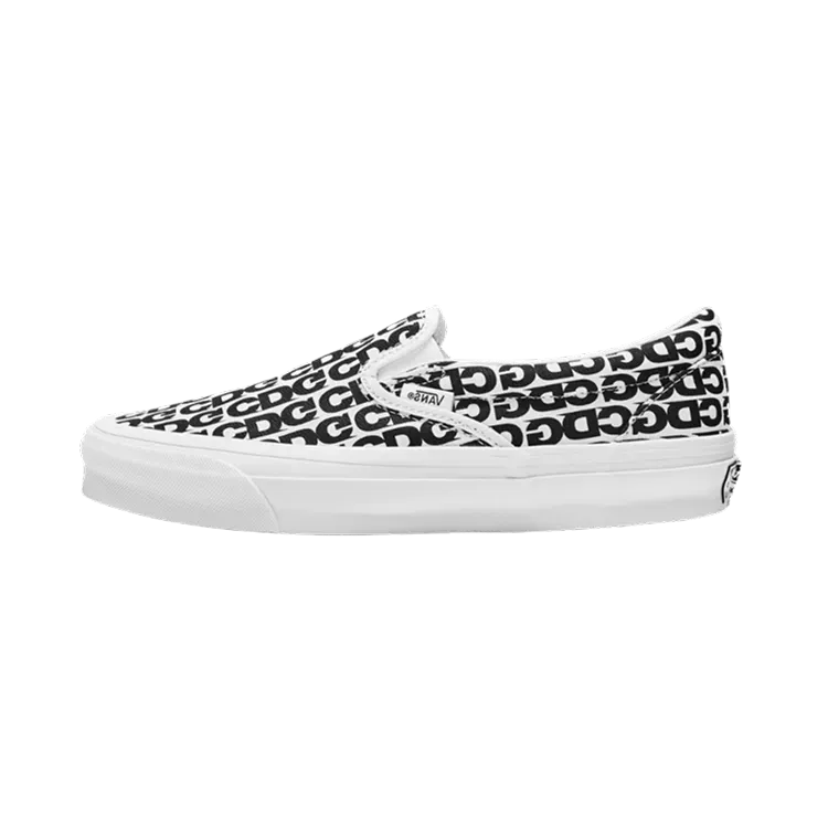 Comme Des Garçons x Vans Slip On CDG White