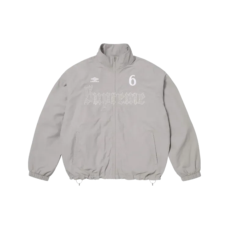 Umbro x Supreme Jaqueta Rhinestone Track Light Grey SS26-W17 - Droper
