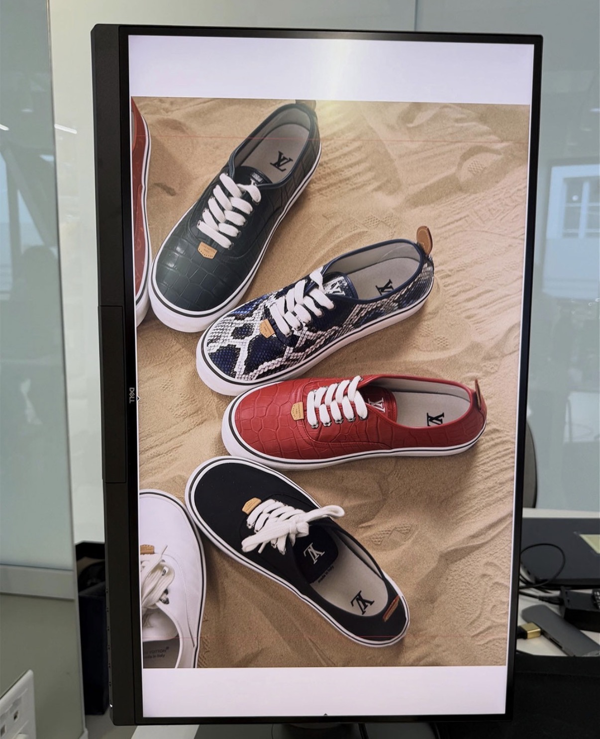 Novo tênis da Louis Vuitton por Pharrell gera polêmica e resposta