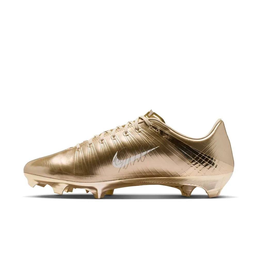 CR7 x Nike Chuteira Mercurial Superfly 1 RGN FG SE Metallic Gold