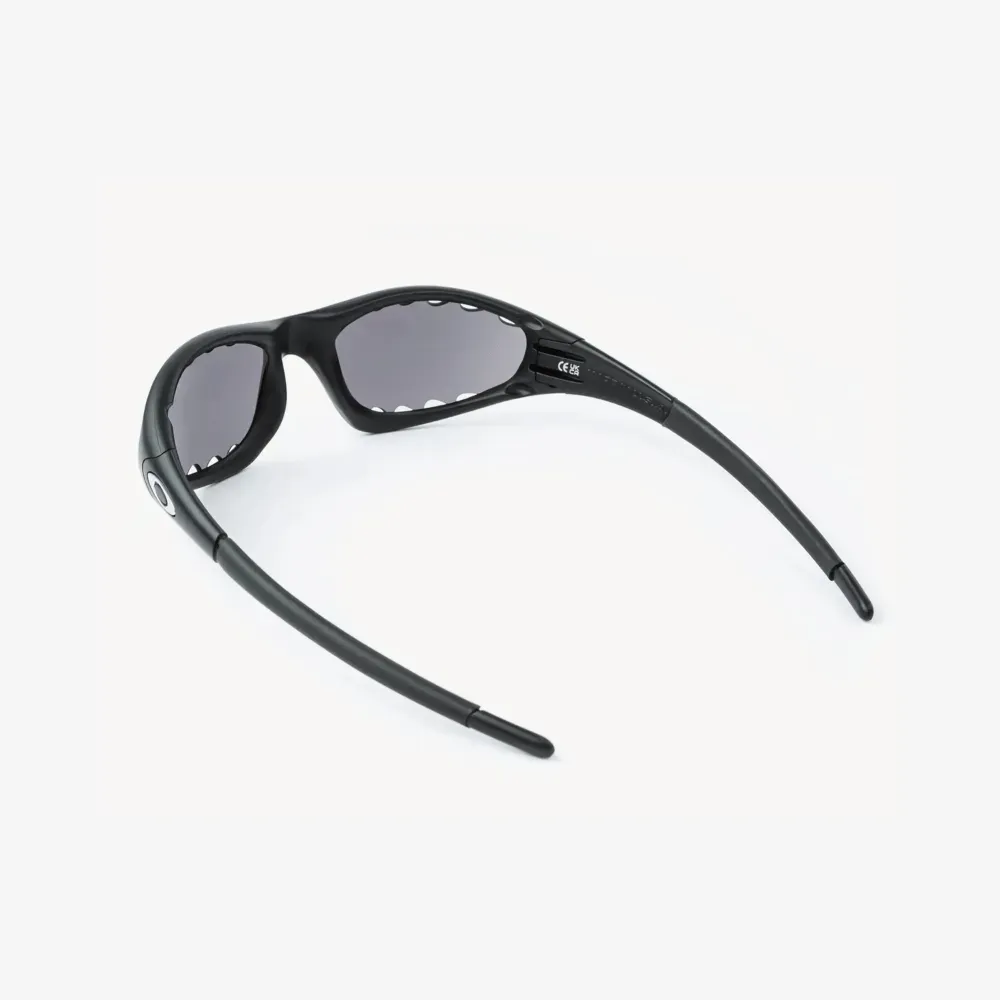 SATISFY x Oakley Óculos Straight Jacket 99 Grey - Droper
