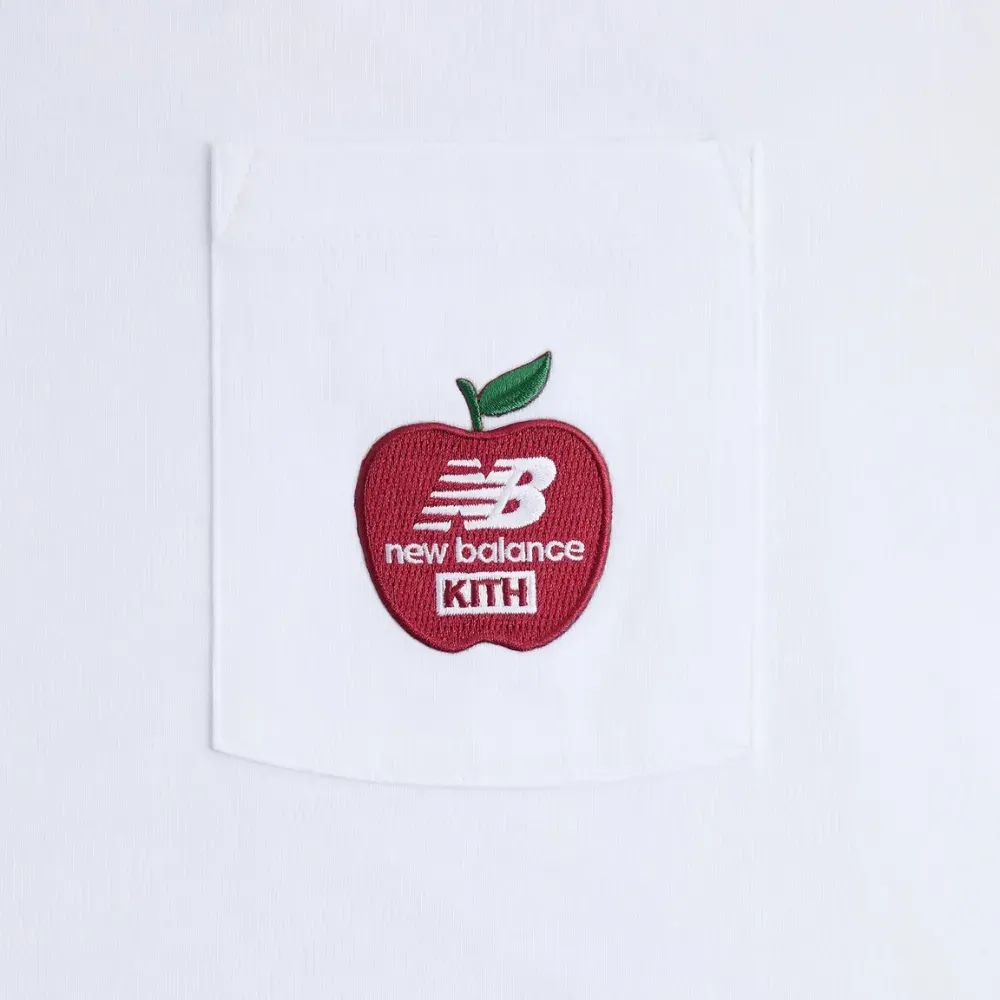 Kith x New Balance Moletom NY Woodblock Long Sleeve Pocket White foto 2
