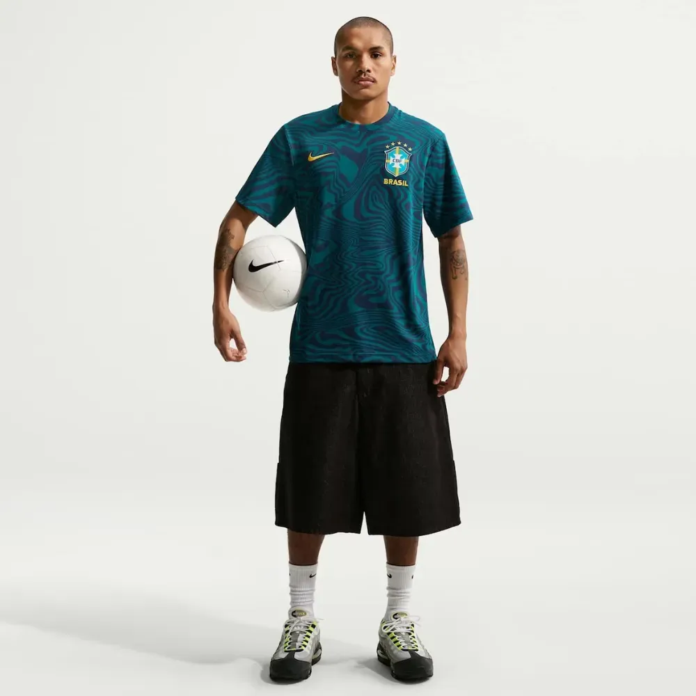 Camiseta Nike Brasil Dri-FIT Primary Green - Droper