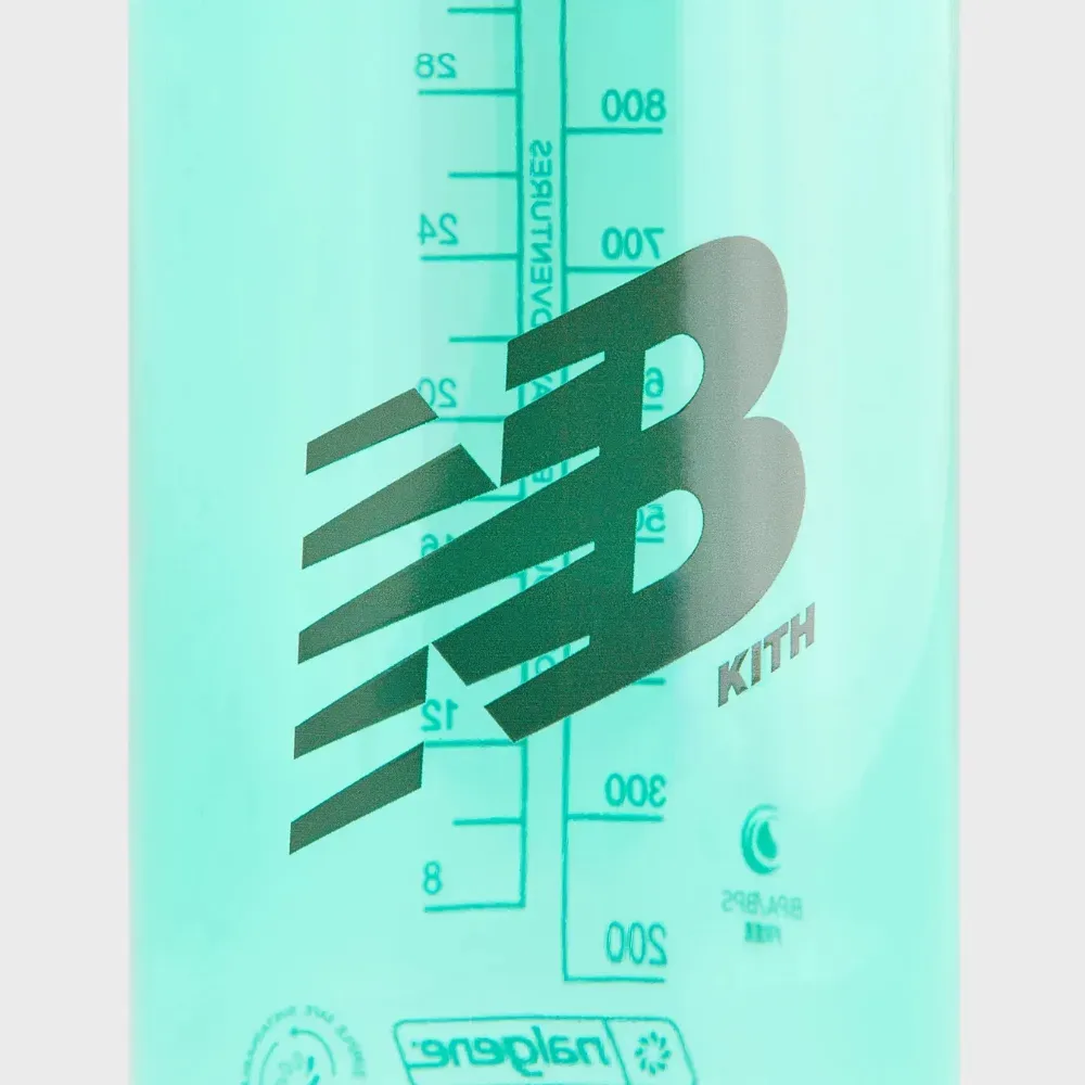 Kith x New Balance Garrafa de Água Nalgene Spring Juniper foto 3