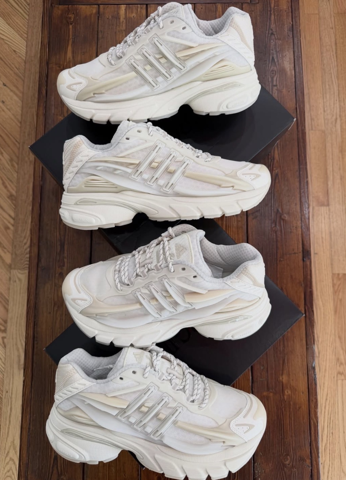 立体・オブジェ ly Pharrell Williams e adidas revelam a nova colorway 