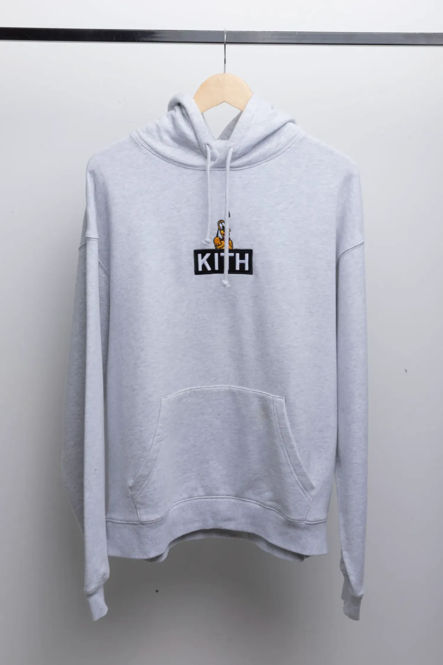 Moletom Kith x Disney Pluto Cinza