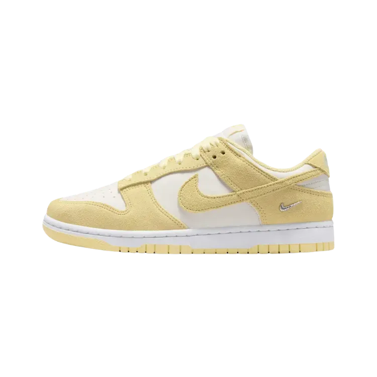 Nike Dunk Low SE Yellow Feminino