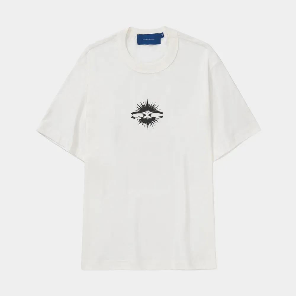 「untitled」 Camiseta Quadro Creations Luz Regular Off White - Droper