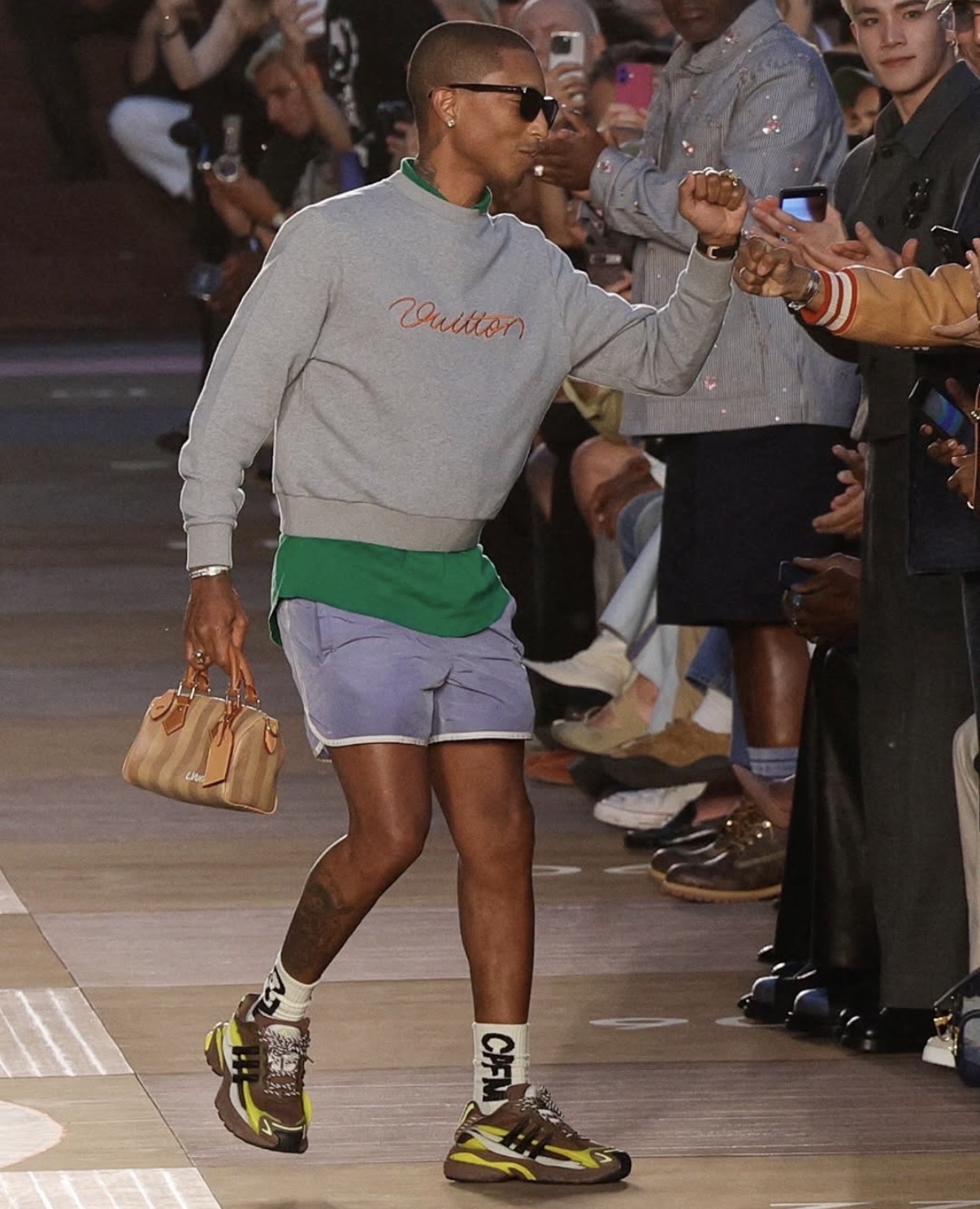 JELLY ROGER Edward M Drake エドワード adidas e Pharrell Williams revelam nova cor do modelo VIRGINIA