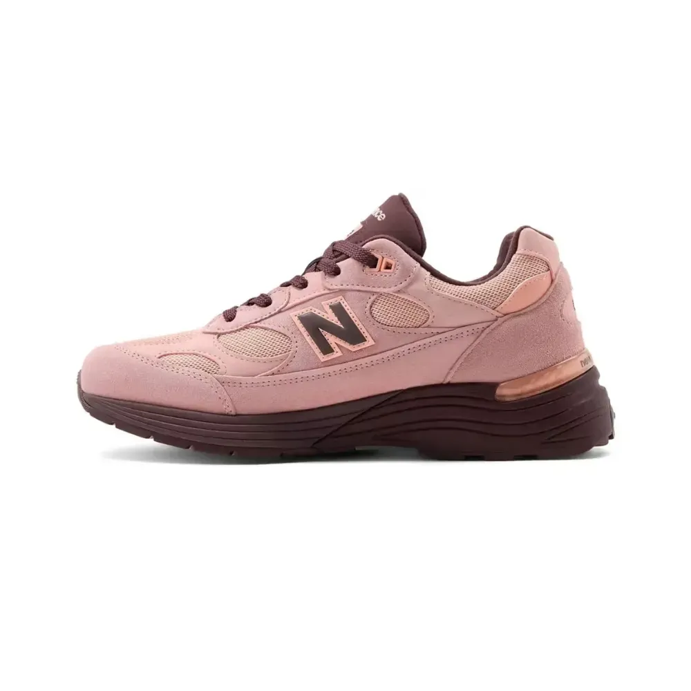 New Balance 992 Pink Chalk foto 2