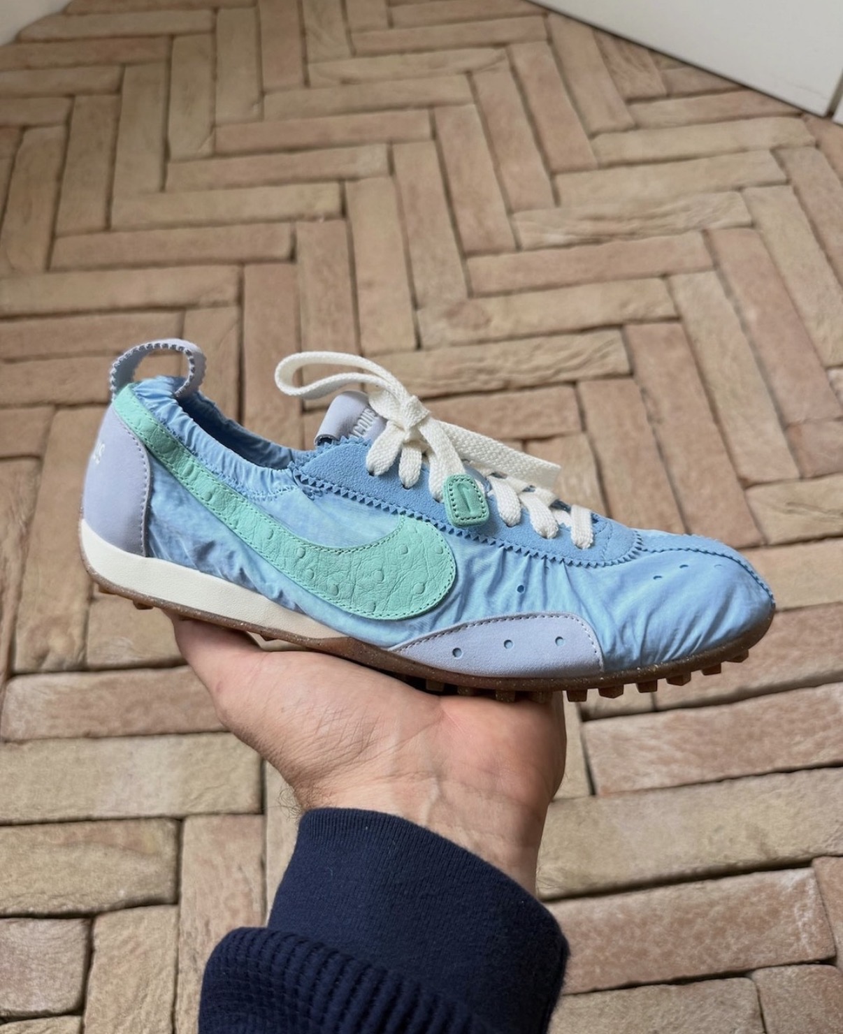 Jacquemus e Nike revelam primeira imagem do novo Moon Shoe