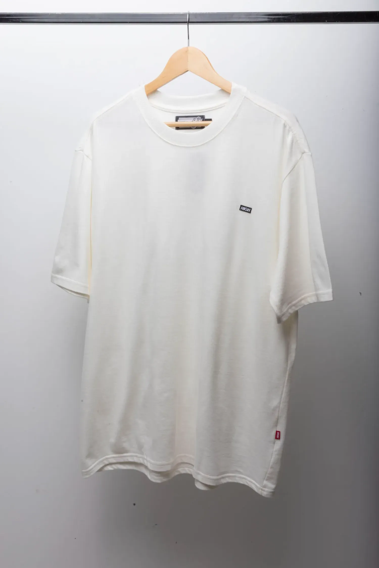Camiseta High Company Polar White — P / M / G / XG, Novo