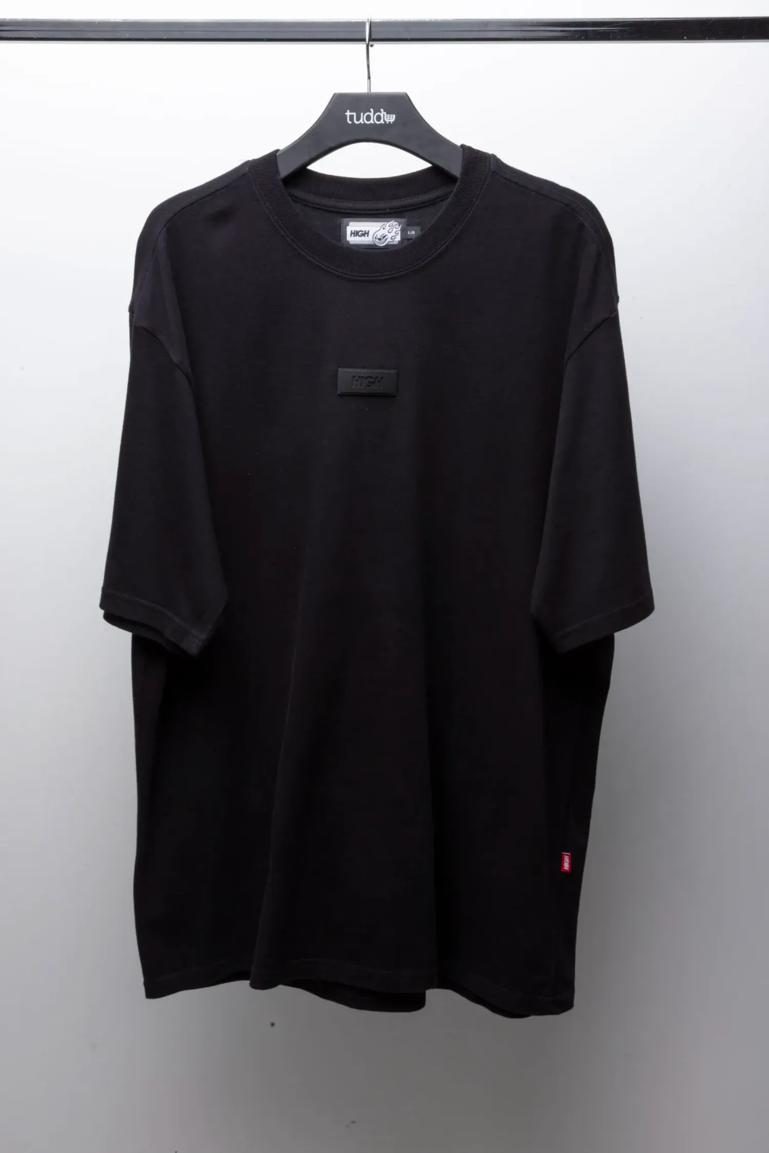 Camiseta High Company Patch Embossed Black — G, Novo