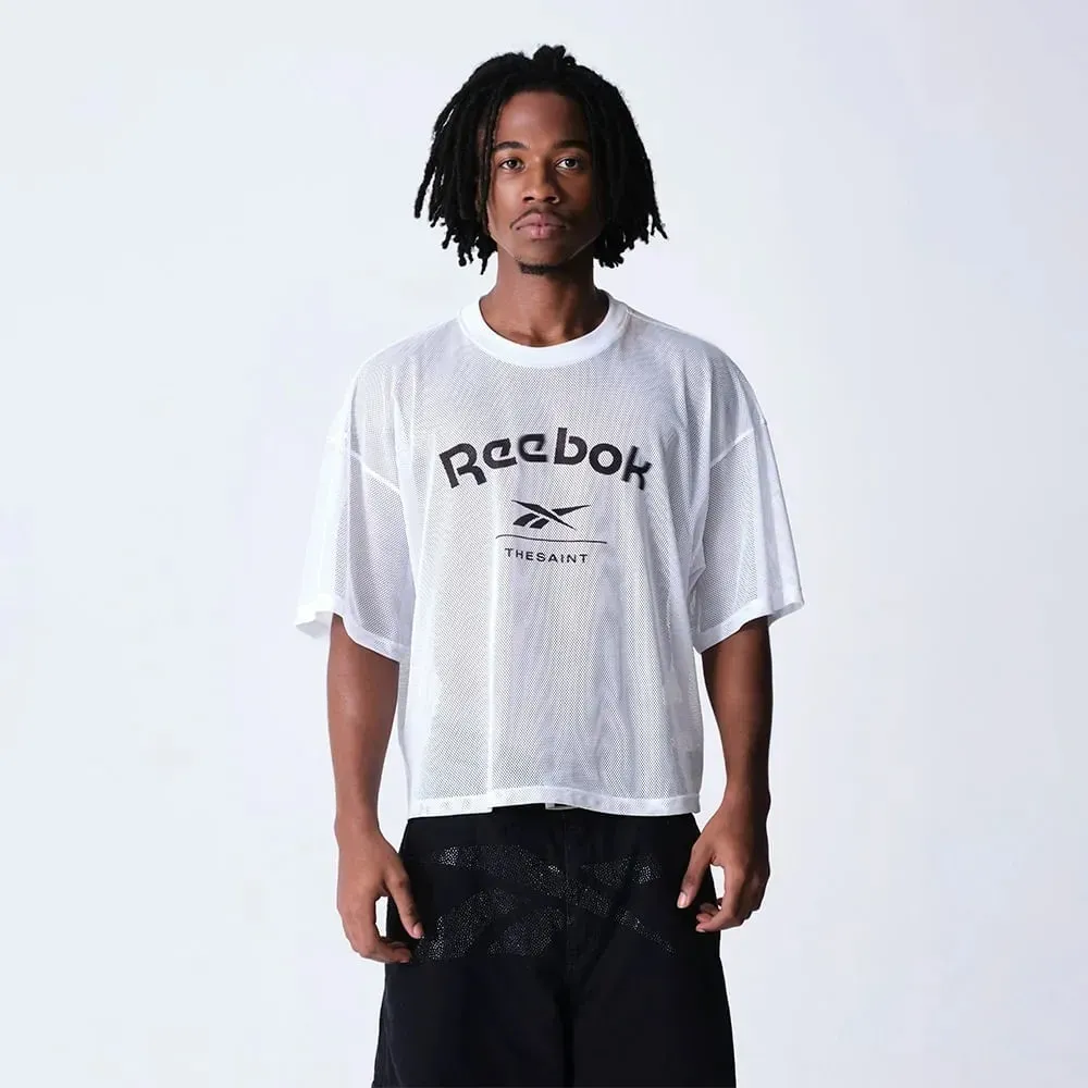THE SAINT x Reebok Camiseta Wide Boxy Swish Off White - Droper