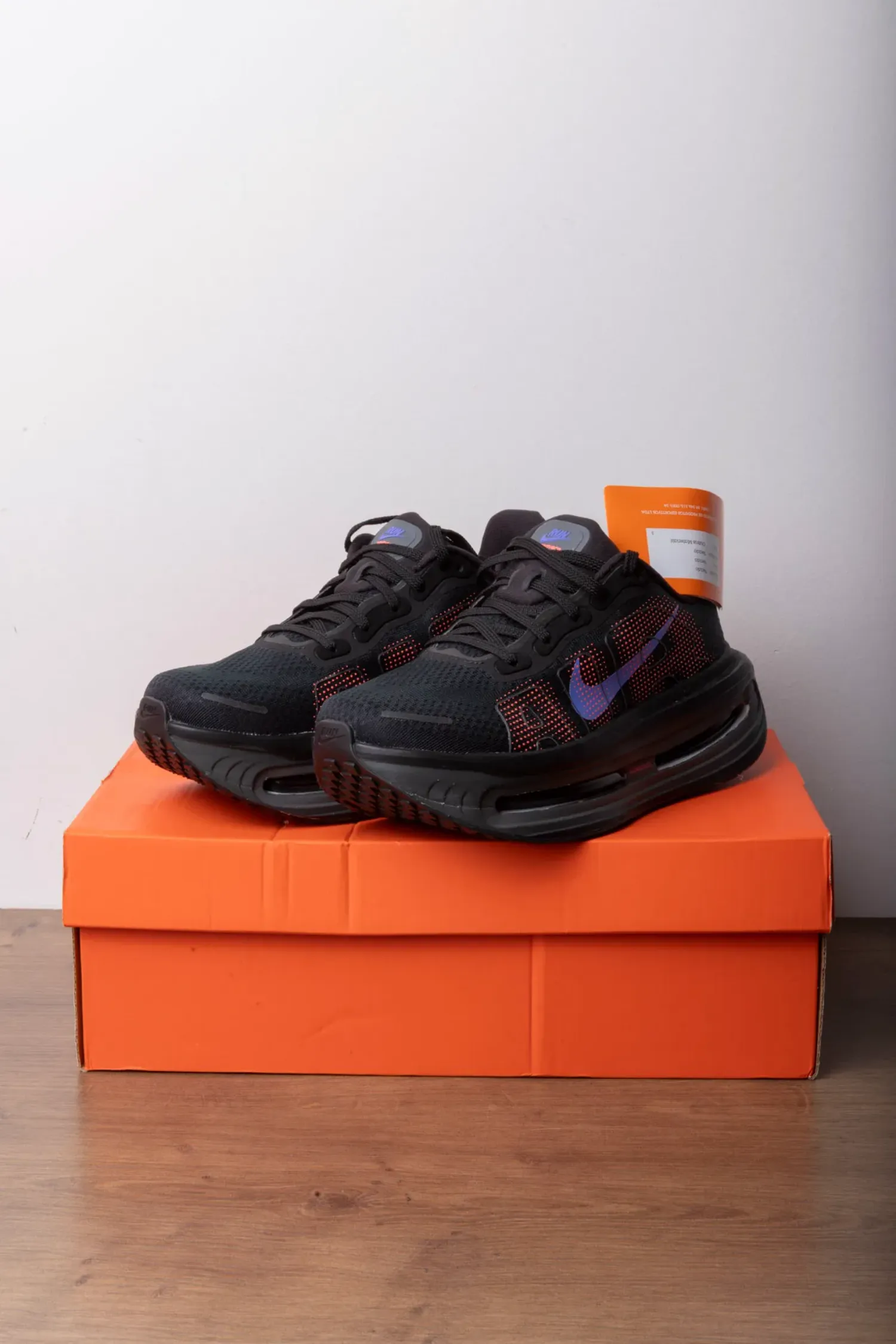 Nike Vomero Premium Black Sapphire — 35, Novo