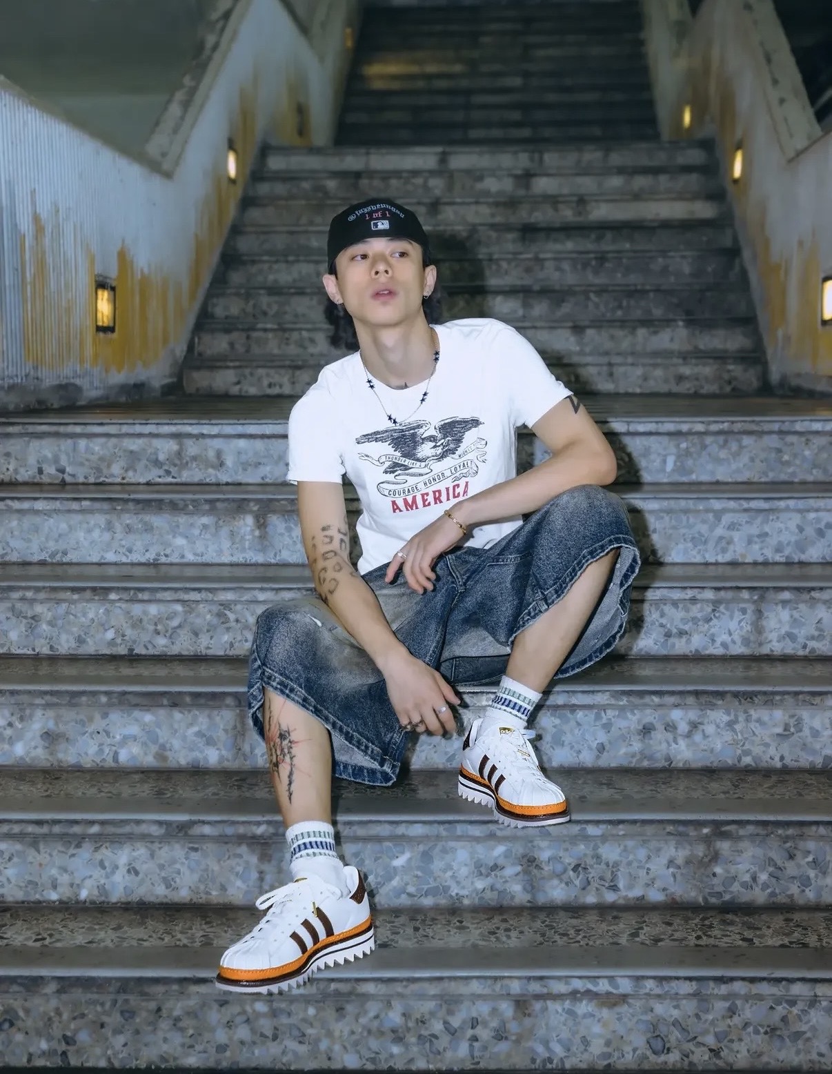CLOT e Edison Chen reinventam o clássico adidas Superstar na nova