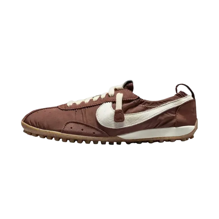 Jacquemus e Nike revelam primeira imagem do novo Moon Shoe