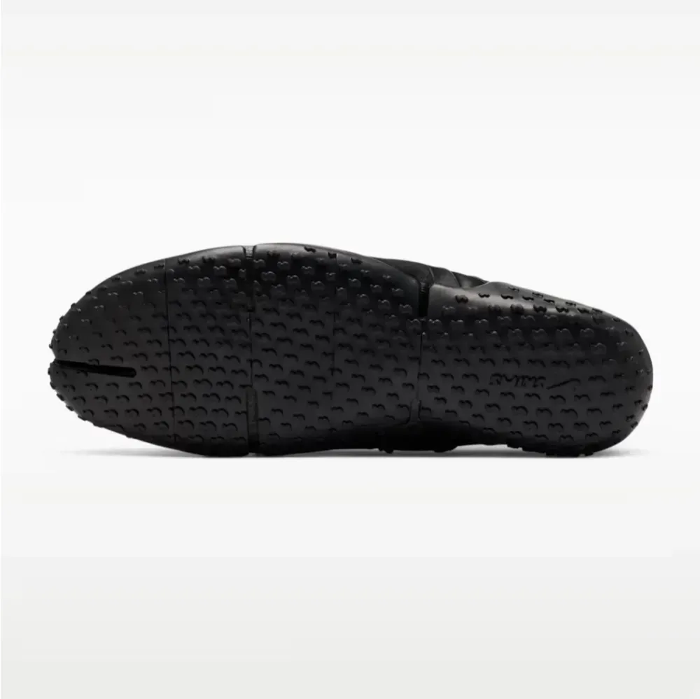 SKIMS x Nike Rift Satin Black foto 5