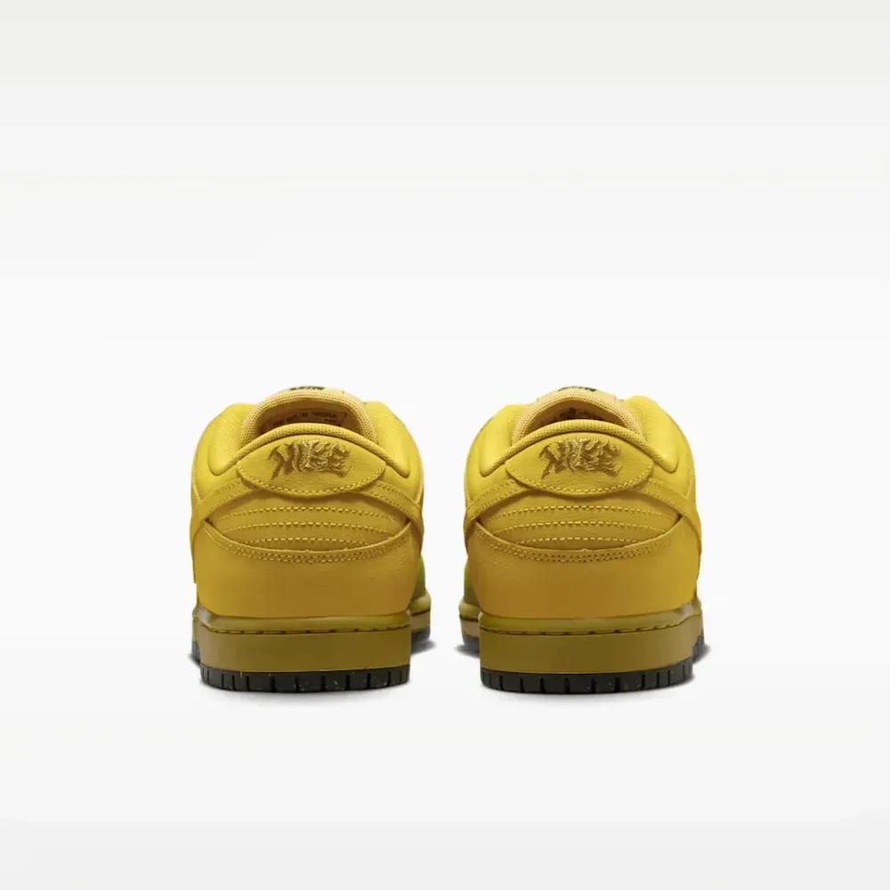 Nike SB Dunk Low Pro Saffron Quartz Pear Buff Gold foto 4
