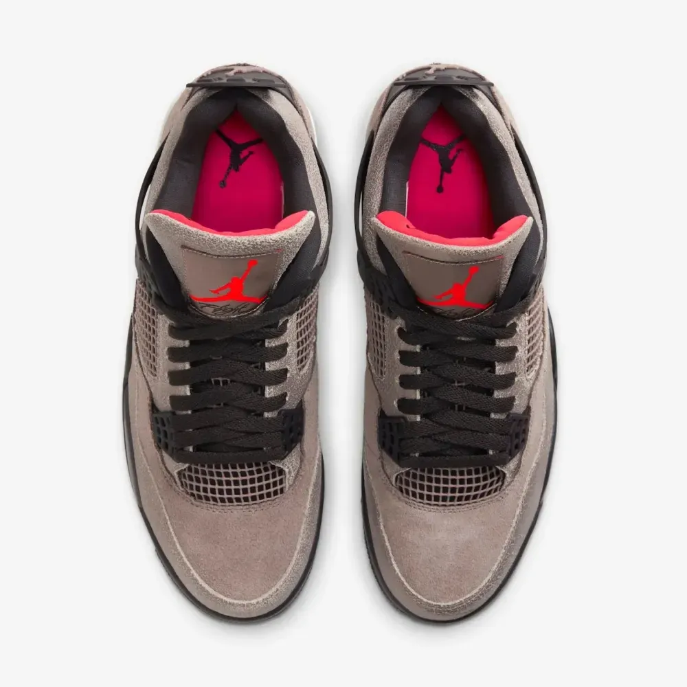 スニーカー NIKE AIR JORDAN 4 