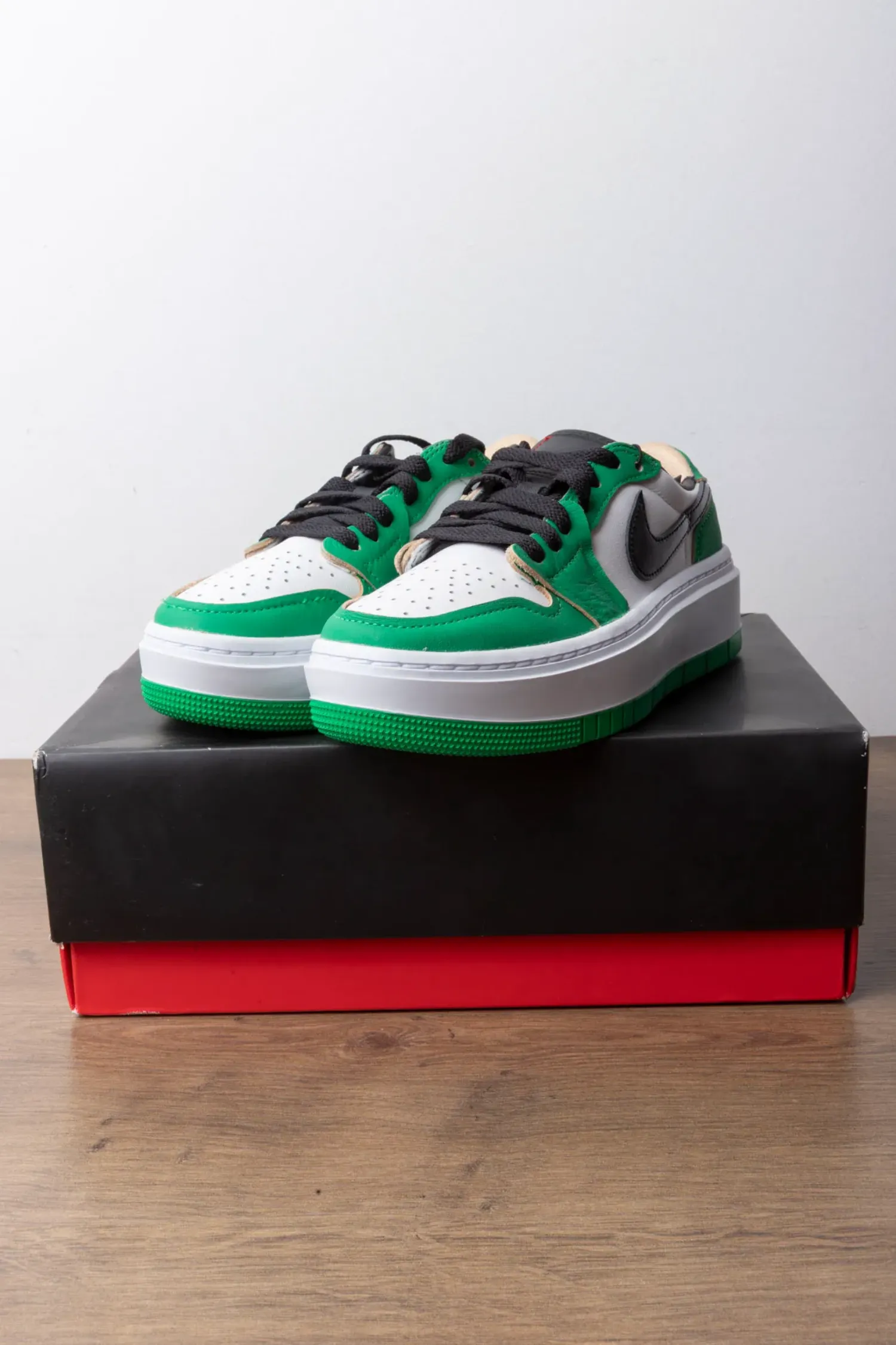 Air Jordan 1 Elevate Low SE Lucky Green
