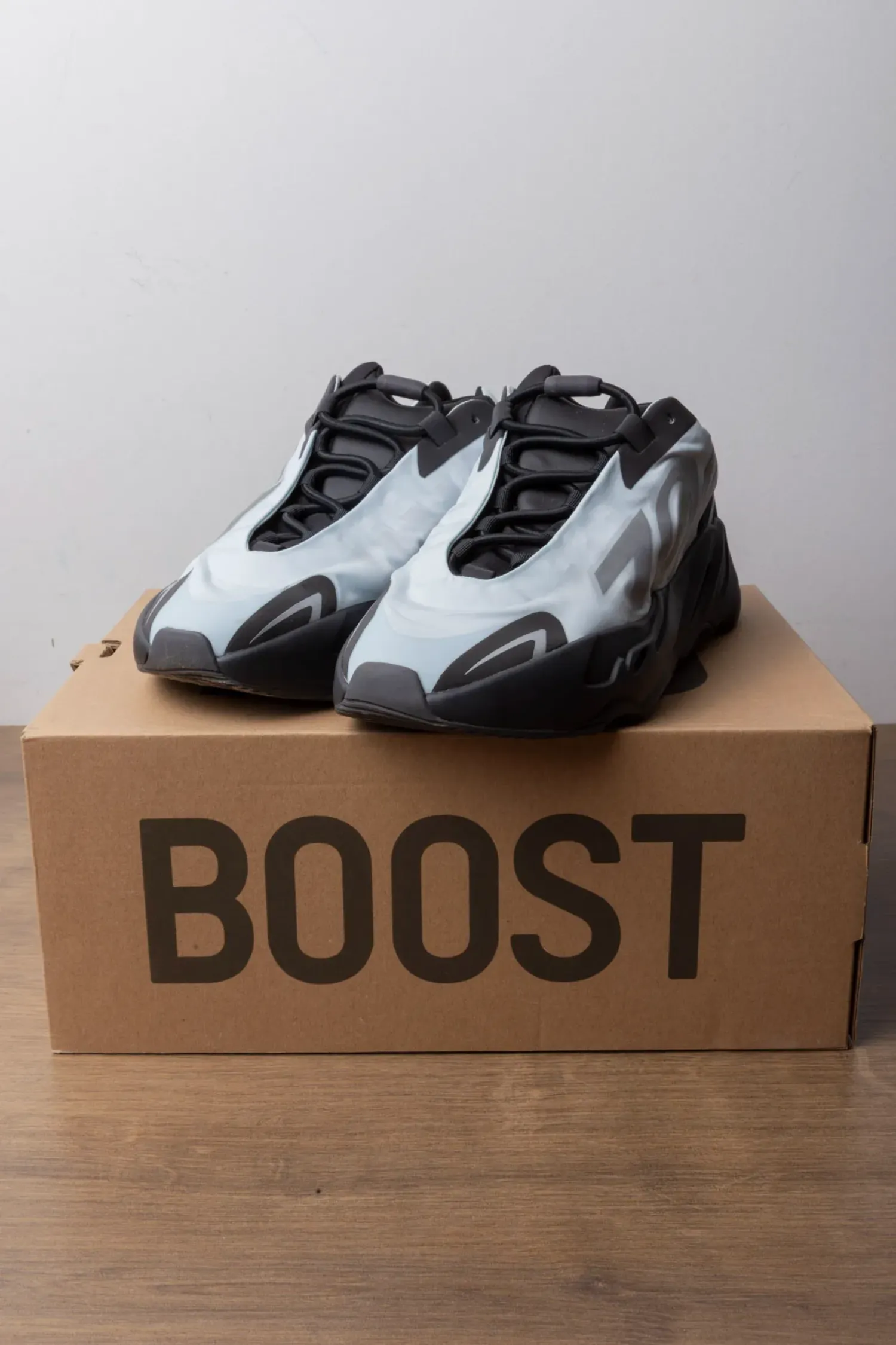 Yeezy Boost 700 MNVN Blue Tint