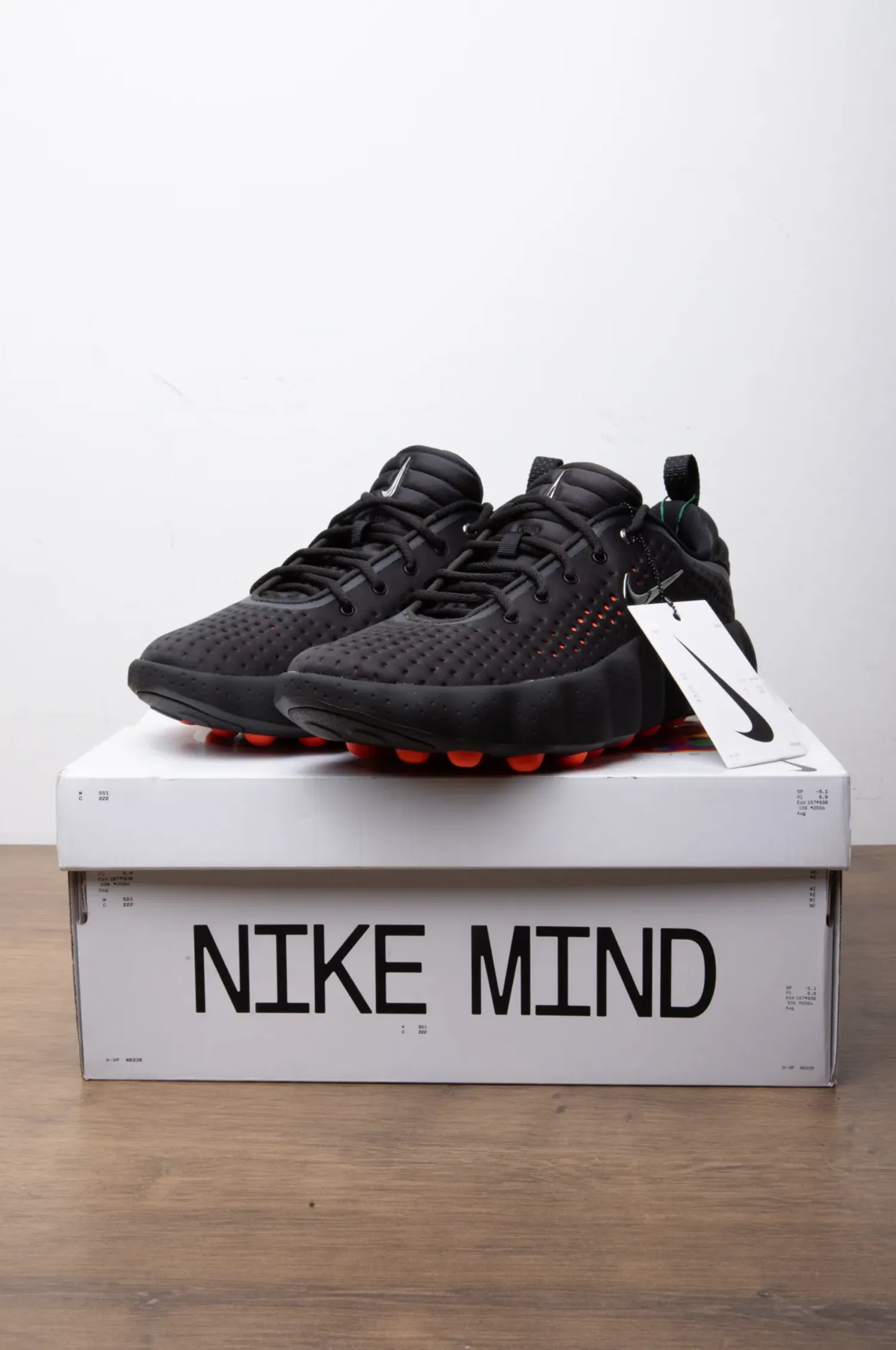 Nike Mind 002 Black — 44, Novo