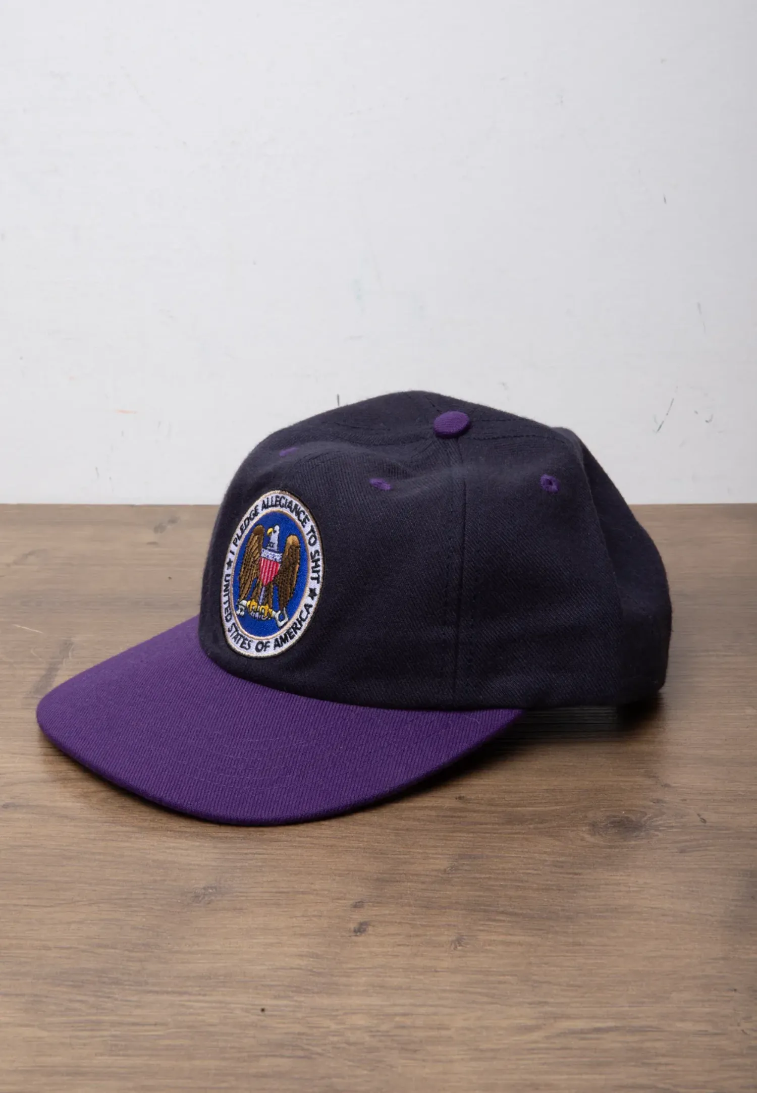 Boné Supreme Pledge Allegiance 6-Panel Navy FW25-W18 — Único, Novo