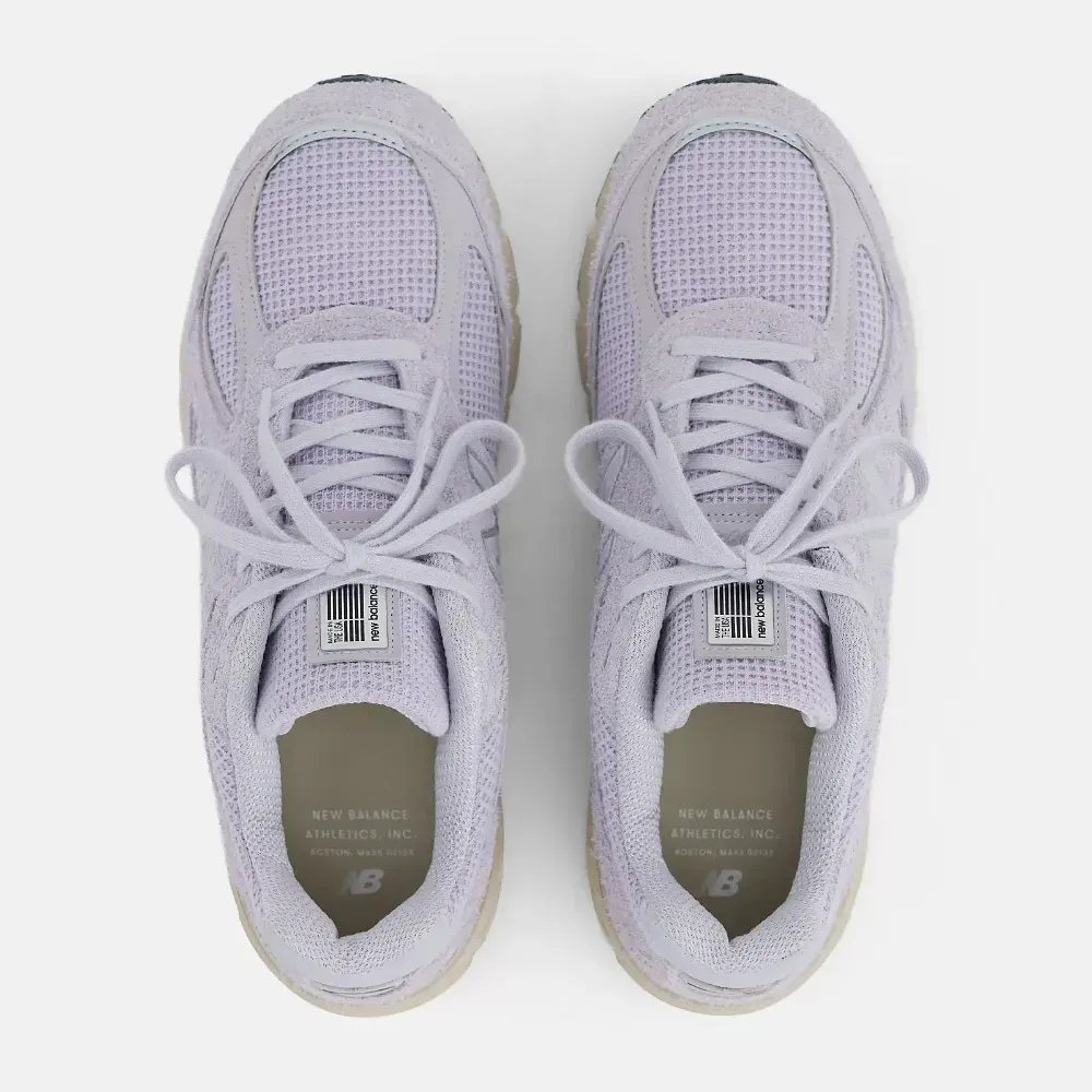 New Balance 990v4 Grey Violet Timberwolf Black foto 2