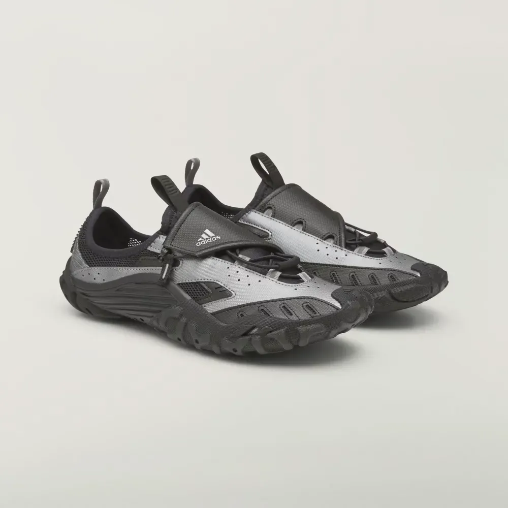 W-effect ウォーター Pharrell Williams x adidas Water Moc Core Black Iron Metallic - Droper