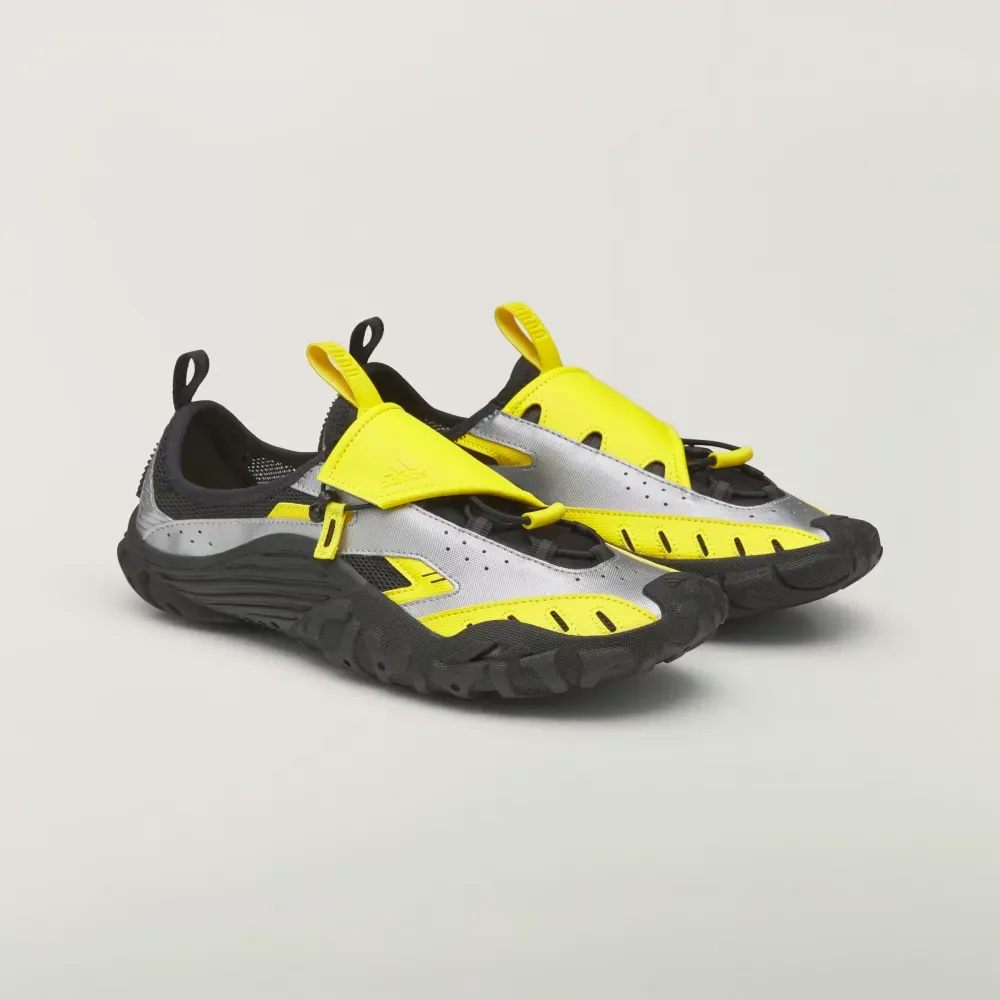 W-effect ウォーター Pharrell Williams x adidas Water Moc Yellow Core Black Matte