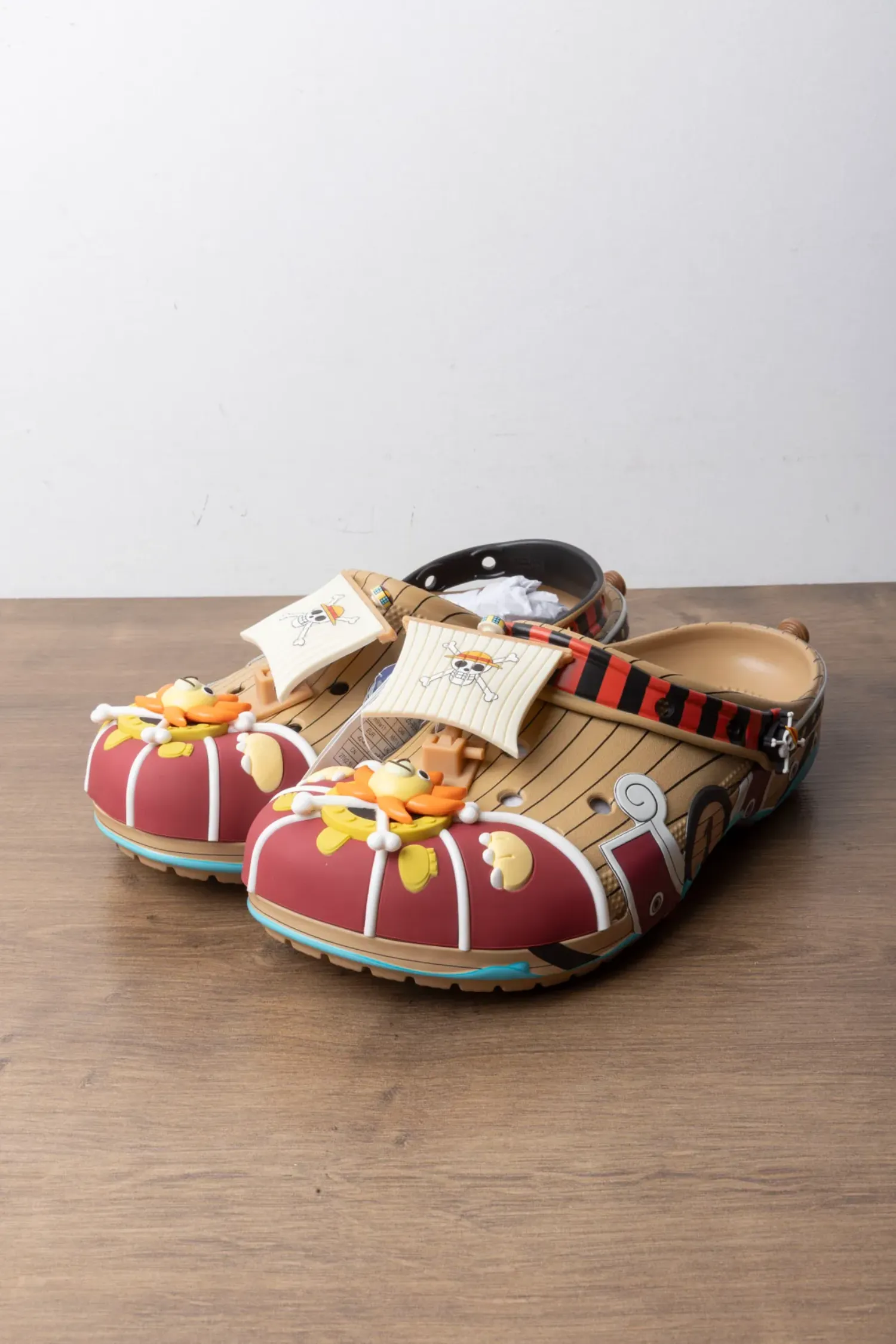 One Piece x Crocs Classic Clog Thousand Sunny Brown Red Blue