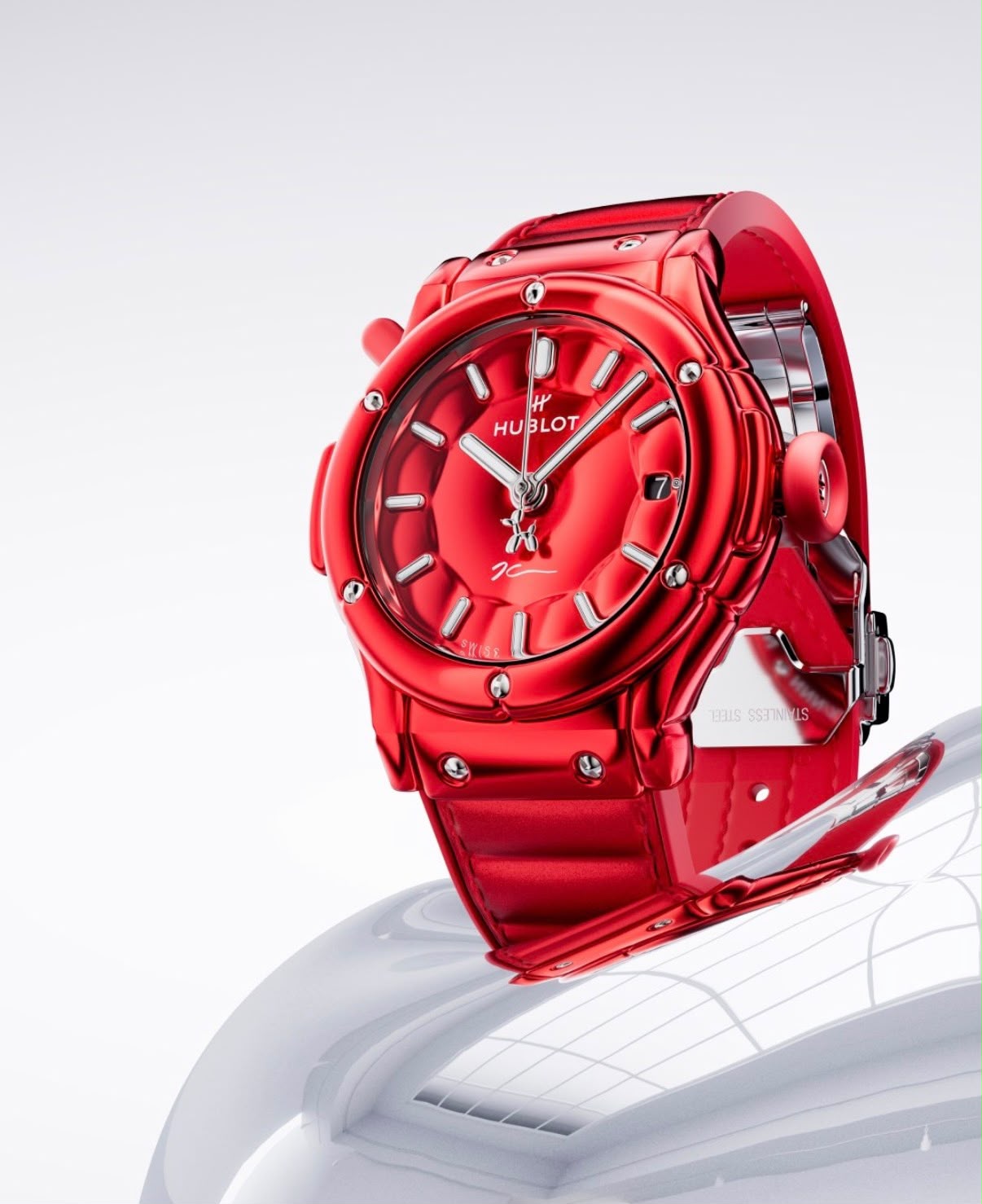 Hublot x Jeff Koons revelam Classic Fusion "Balloon Dog" em aço polido e alumínio anodizado