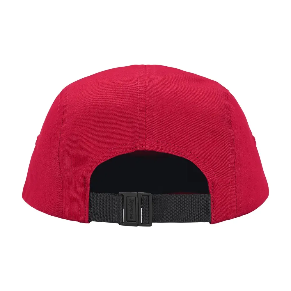 Boné Supreme Rhinestone Label Camp Red FW26-W5 foto 1