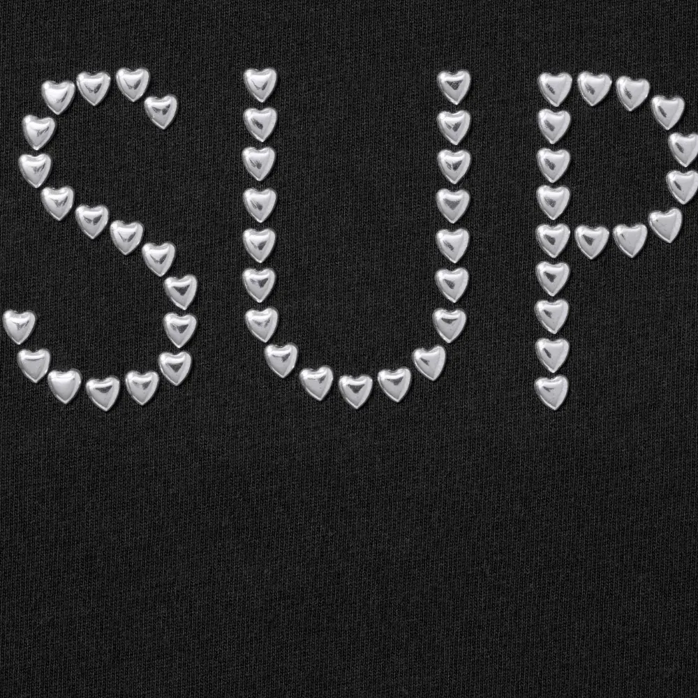 Camiseta Supreme Hearts Studded S/S Top Black FW26-W5 foto 1